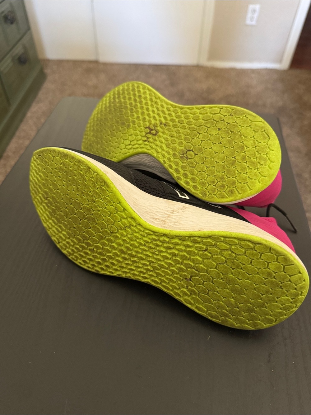 New Balance Women’s Black Running Sneakers with Pink Collar - Picture 3 of 4